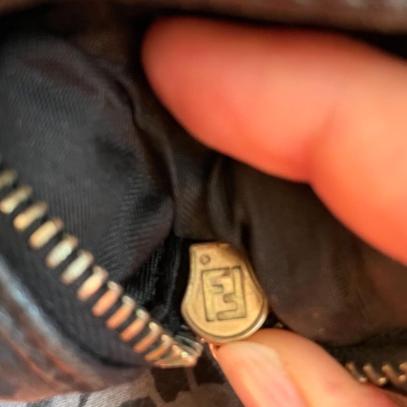 Vintage Fendi shoulder bag - Picture 7 of 7